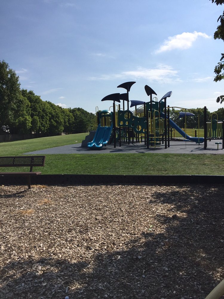 CARRIAGE PLACE PARK - Updated June 2025 - 22 Photos - 4900 Sawmill Rd ...