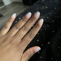 Regular gel manicure with chrome tips Regular gel manicure with chrome tips