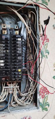 Bradfords Property Mendr Logo