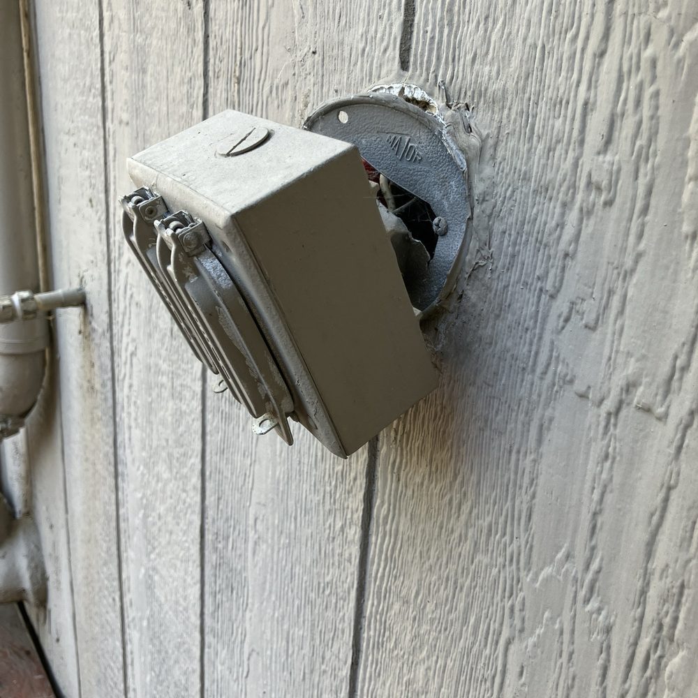 Max Electric - Other side view of the problem - Electricians Near Me - San Francisco, California
