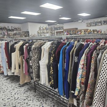 Elegance Boutique - Women's Clothing Near Me - Dunedin, Florida