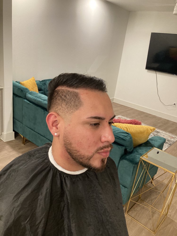 Mobile Barber Adan Logo