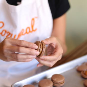 Cozymeal - Dessert making class in Milwaukee - Cooking Classes Near Me - Milwaukee, Wisconsin