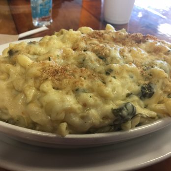 The Mac House - Spinach mac - American Near Me - Wake Forest, North Carolina
