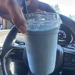 Flavorless and extra thick $11 smoothie. Flavorless and extra thick $11 smoothie.