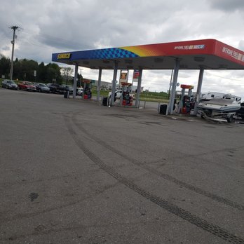 JD's Truck Stop - a truck at a gas station - Gas Stations Near Me - Niles, Michigan JD's Truck Stop - a truck at a gas station - Gas Stations Near Me - Niles, Michigan