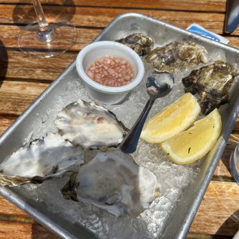 Le Garage - Oysters were sooo fresh! - French Near Me - Sausalito, California Le Garage - Oysters were sooo fresh! - French Near Me - Sausalito, California