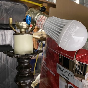 Best Priced Moving - Damaged lamp - Movers Near Me - Laguna Niguel, California Best Priced Moving - Damaged lamp - Movers Near Me - Laguna Niguel, California