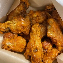 Spicy Garlic wings, they replaced my 5 with 12! Spicy Garlic wings, they replaced my 5 with 12!