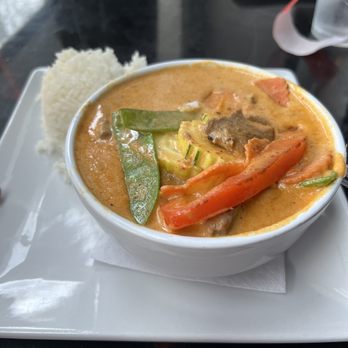 Mai Thai - Red Curry with beef - Thai Near Me - Orlando, Florida