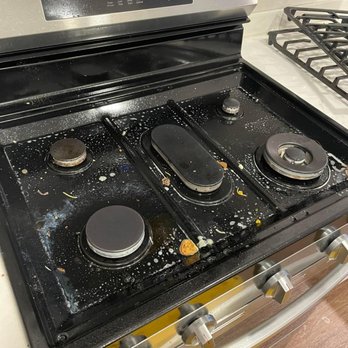 Priority Contract Solutions - Move out cleaning appliances deep cleaning before picture. - Office Cleaning Near Me - Atlanta, Georgia