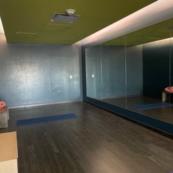SFO T2 Yoga Room