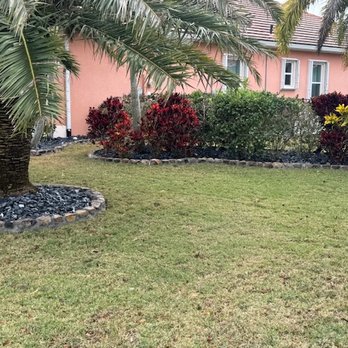 Smilin' Curbs - Rock curbing - Landscaping Near Me - Melbourne, Florida