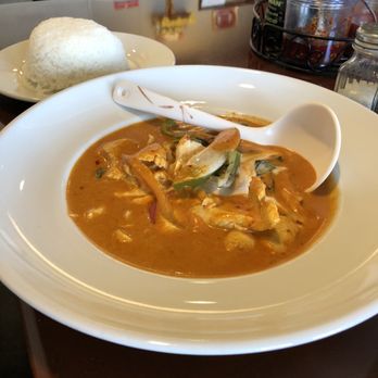 Sunny Thai - Panang Curry with chicken - Thai Near Me - Arlington, Texas
