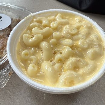 Witt Pit BBQ & Catering - Mac and cheese (the single).  It was good! - Barbeque Near Me - Rosenberg, Texas