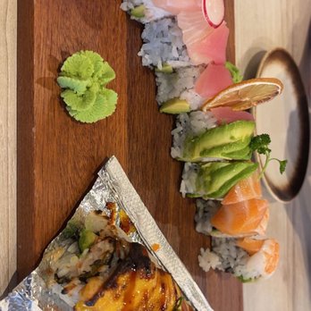 Bengee Sushi - Uni (Sea urchin) sushi, Rainbow Roll, Bake Salmon Roll - Sushi Bars Near Me - Ontario, California Bengee Sushi - Uni (Sea urchin) sushi, Rainbow Roll, Bake Salmon Roll - Sushi Bars Near Me - Ontario, California