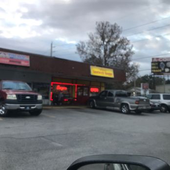 Adams Sandwich Shoppe - Sign and Front entrance - Breakfast & Brunch Near Me - Jacksonville, Florida
