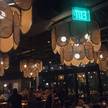 Earls Kitchen + Bar - New American Near Me - Fort Lauderdale, Florida
