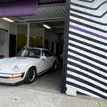 Sublime Silverlake - 1976 Porsche 911S Sportomatic - Auto Repair Near Me - Los Angeles, California