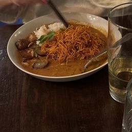 Curry dish