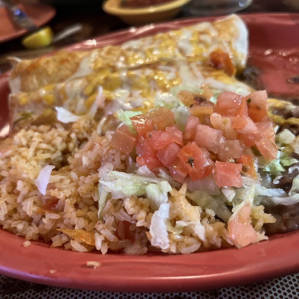 2 burritos (beef, chicken) 2 burritos (beef, chicken)