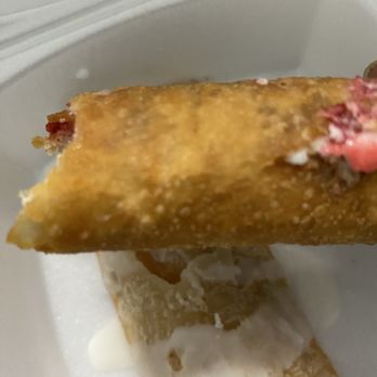 Lisa's Chicken - Fried Raspberry Cheesecake Roll - Fast Food Near Me - Arlington, Texas