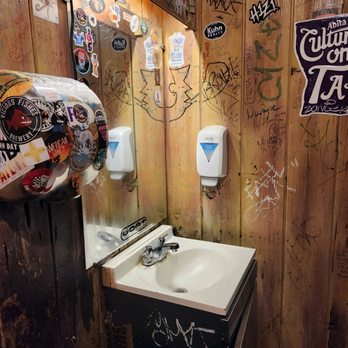 The Chart Room - Dive Bars Near Me - New Orleans, Louisiana The Chart Room - Dive Bars Near Me - New Orleans, Louisiana
