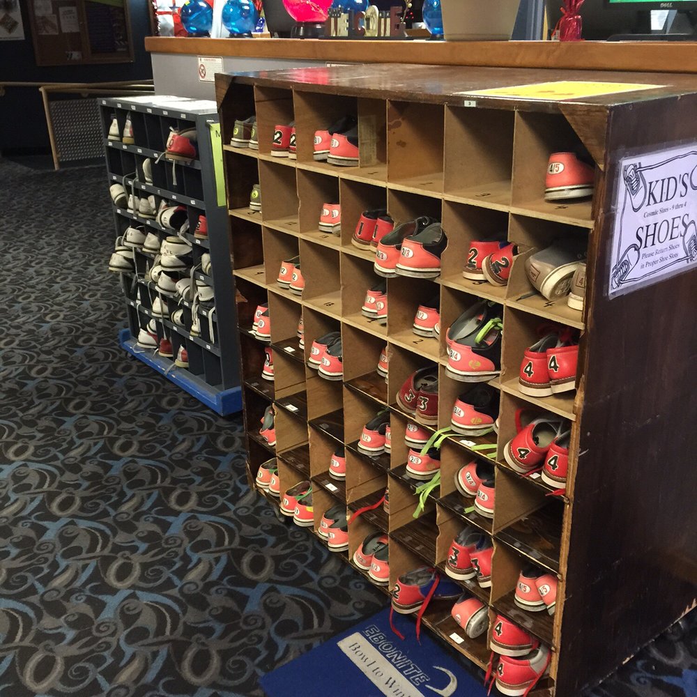 Fox Bowl - Shoes - Bowling Near Me - Wheaton, Illinois