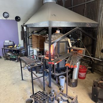 Half Moon Bay Art Glass - Art Galleries Near Me - Half Moon Bay, California