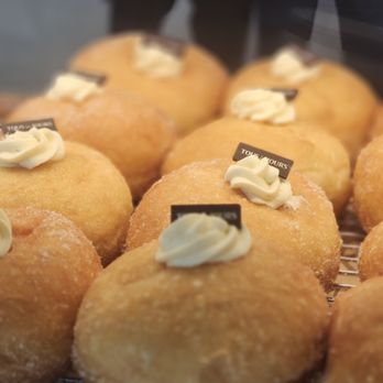 Tous Les Jours - Bakeries Near Me - Virginia Beach, Virginia Tous Les Jours - Bakeries Near Me - Virginia Beach, Virginia