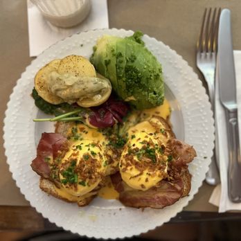 Ugot Bruncherie - Coffee & Tea Near Me - Barcelona, B Ugot Bruncherie - Coffee & Tea Near Me - Barcelona, B