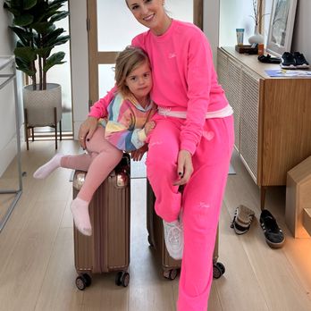 Abby Young Styling - Even styling me for chic + comfortable travel! - Personal Shopping Near Me