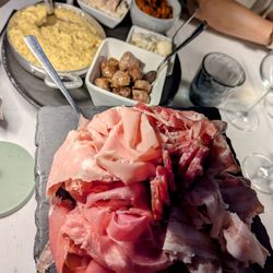 Guyot - Mixed cold cuts and polenta with gorgonzola, sausage, etc.