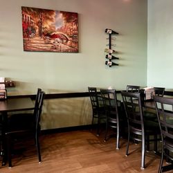 Nonno’s Pizza - Nice, casual atmosphere