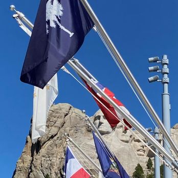 Mt. Rushmore - South Carolina State Flag - Landmarks & Historical Buildings Near Me - Keystone, South Dakota