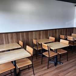 Cash's Pizza & Pasta - Inside