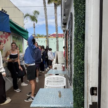 Olive Cafe - Outside seating - Breakfast & Brunch Near Me - San Diego, California