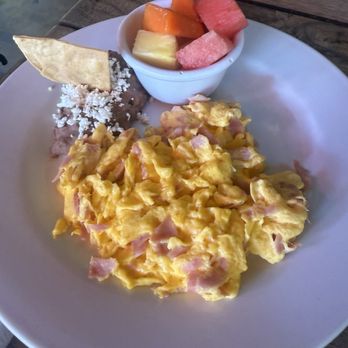 Cafe Mogagua - Children's scrambled ham and eggs - Mexican Near Me - Isla Mujeres, ROO Cafe Mogagua - Children's scrambled ham and eggs - Mexican Near Me - Isla Mujeres, ROO
