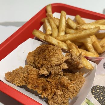 Wallace Chicken - Spicy Chicken Tenders: pretty small, don't really recommend but they have heat which is good - Chicken Wings Near Me - Walnut, California Wallace Chicken - Spicy Chicken Tenders: pretty small, don't really recommend but they have heat which is good - Chicken Wings Near Me - Walnut, California