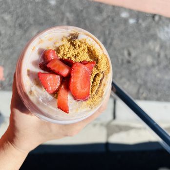 Rise Nutrition - Strawberry banana milkshake - Juice Bars & Smoothies Near Me - Albuquerque, New Mexico
