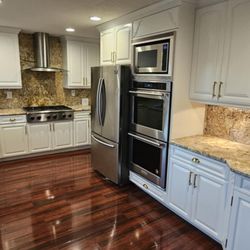 World Class Painting - From dark cherry to bright white Same cabinets, totally new kitchen.
Laguna Niguel, CA interior.
