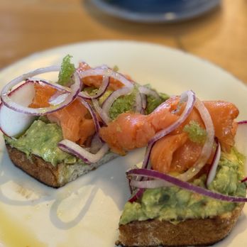 Bluebird Kitchen - Avocado Toast - Cocktail Bars Near Me - Bellmore, New York