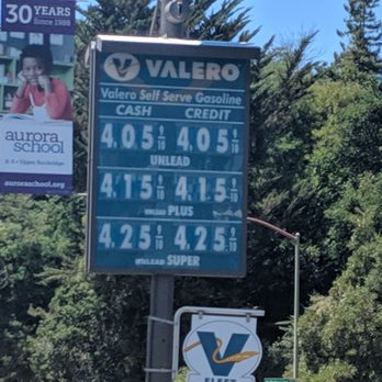 Valero - Cash and credit pricing is identical - Gas Stations Near Me - Oakland, California Valero - Cash and credit pricing is identical - Gas Stations Near Me - Oakland, California