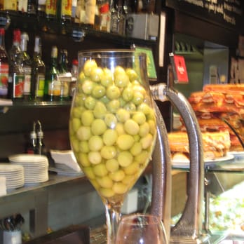 La Flauta - Olives! - Spanish Near Me - Barcelona, B La Flauta - Olives! - Spanish Near Me - Barcelona, B