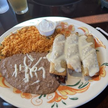 Casa Tequilas Mexican Grill - Chicken Flautas - Mexican Near Me - Algonquin, Illinois Casa Tequilas Mexican Grill - Chicken Flautas - Mexican Near Me - Algonquin, Illinois