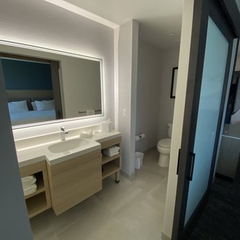 SpringHill Suites by Marriott Valencia - Hotels Near Me - Valencia, California SpringHill Suites by Marriott Valencia - Hotels Near Me - Valencia, California