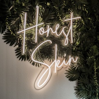 Simply Classic Floral - The wall installation sets the mood for our entire treatment room. - Wedding Planning Near Me - San Diego, California Simply Classic Floral - The wall installation sets the mood for our entire treatment room. - Wedding Planning Near Me - San Diego, California