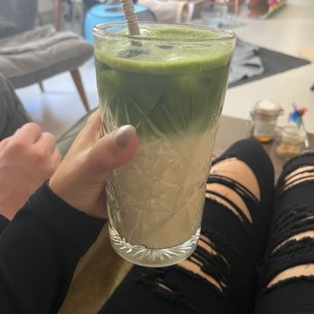 Kattencafé Kopjes - Oat milk matcha - Cafes Near Me - Amsterdam, New Hampshire