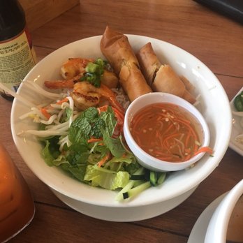 Le Pho - Vermicelli with grilled shrimp and egg rolls - Vietnamese Near Me - Berkeley, California