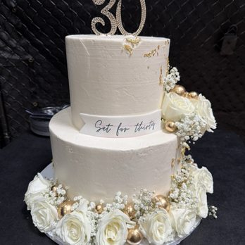 Delicious Bakery - Cupcakes Near Me - Northridge, California Delicious Bakery - Cupcakes Near Me - Northridge, California
